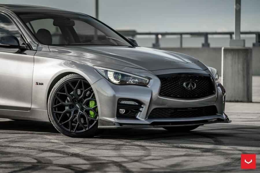 Детали экстерьера Infiniti Q50S on Vossen Wheels (HF-2) 2018 года  (фото 13 из 45)